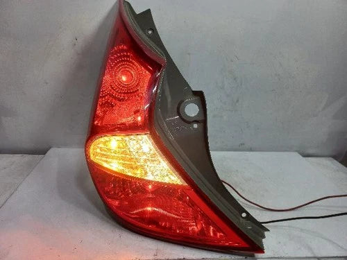 Left rear combination tail light assembly compatible with Hyundai Accent 2013, genuine OEM replacement part 924011R200