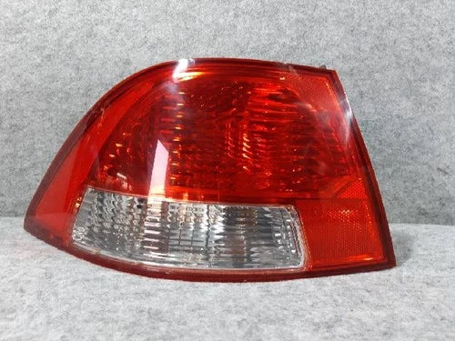 Left rear tail light assembly compatible with Kia Optima 2009, LH OEM 92401, 2G600