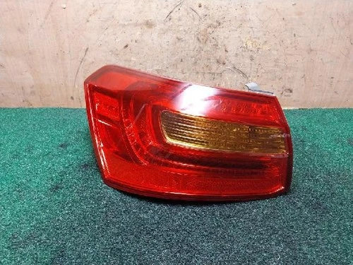Left rear tail light assembly compatible with Kia Cadenza 2012, genuine OEM replacement part 924013R0