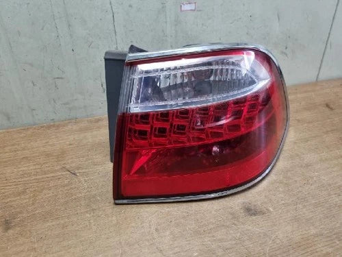 Luz trasera / calavera combinada derecha Kia 2008 OEM 92402 2G100