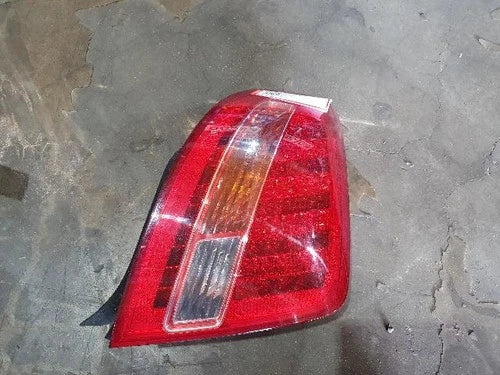 Right rear combination tail light assembly compatible with Kia GH330 2007, genuine OEM replacement part 92402 3F500