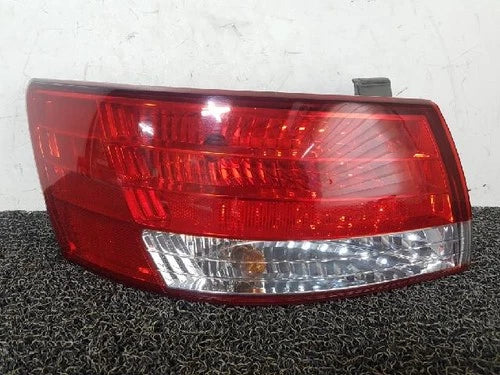 Left rear tail light assembly compatible with Hyundai NF GLP N20 2006, genuine OEM replacement part 92401 3K000