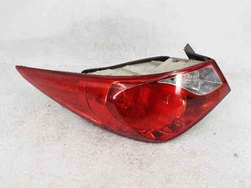 Conjunto de faro/calavera trasero exterior izquierdo Hyundai 2012 OEM 92401 3S010