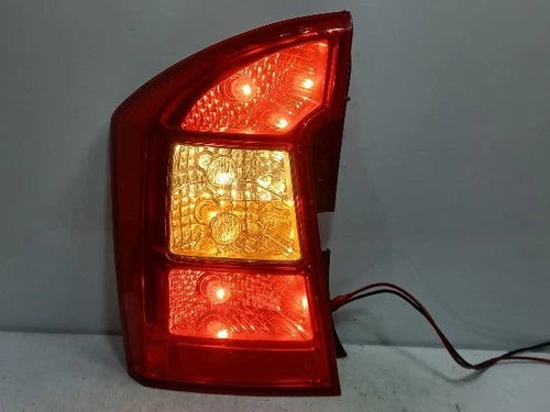 Left rear tail light assembly compatible with Kia Carens 2012 (OEM 924011D002)