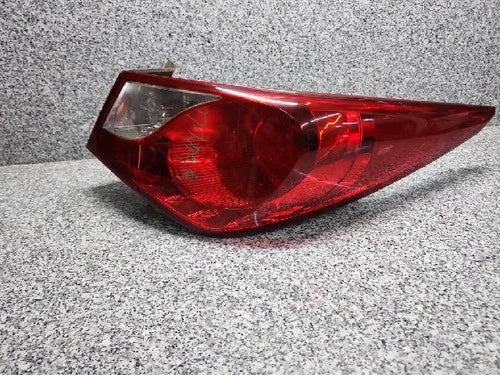 Right outer rear tail light assembly compatible with Hyundai YF 2014, OEM 92402 3S010