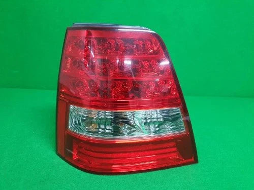 Left rear tail light assembly compatible with Kia Sorento 2008, genuine OEM replacement part 92401 3E500