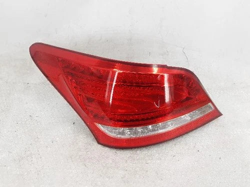 Left rear tail light compatible with Hyundai Centennial 2012, genuine OEM replacement part 92401, 3N000