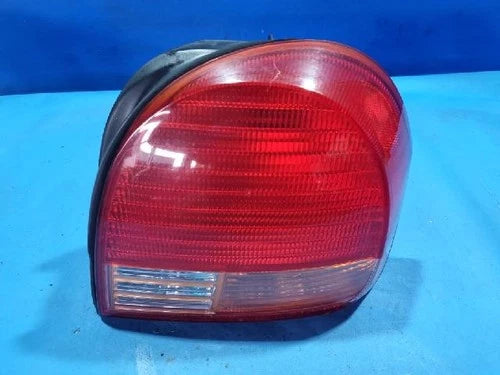 Right rear tail light assembly compatible with Hyundai EF 2000, genuine OEM replacement part 92402 38001