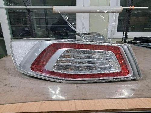 Kia 1.6 LPI HEV 2011, Combination Tail Light (left side/driver side) OEM 924011Q