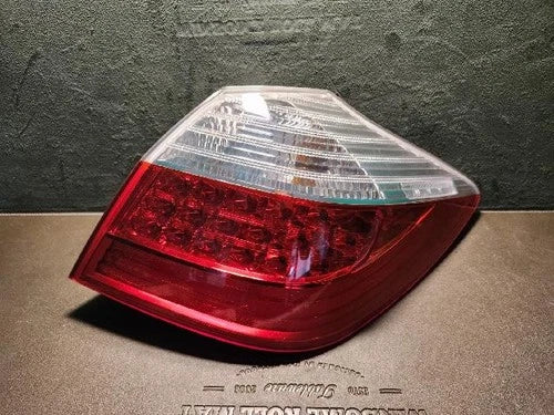 Rear combination tail light Hyundai Genesis 2009 (Tail Light right) OEM 92402 3M060