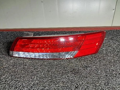 Right outer rear tail light assembly compatible with Hyundai NF 2006, genuine OEM replacement part 92402 3K400