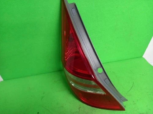 Left rear tail light assembly compatible with Hyundai i30 2009, genuine OEM replacement part 92401 2L000