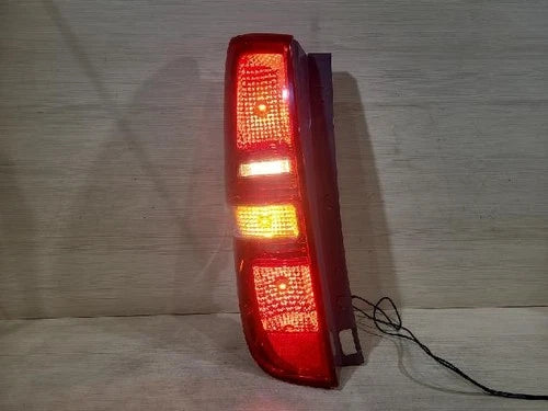 Left rear combination tail light assembly compatible with Hyundai H-1 2015, genuine OEM replacement part 924014H000