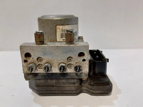Bomba/Módulo ABS OEM usada para 2008 - 2009 Nissan Rogue - FWD