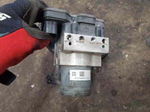 Bomba/Módulo ABS OEM usada - ABS ANTI-LOCK BRAKE PUMP AWD W/o Pre-crash System Acura MDX 2016 16