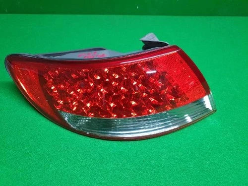 Left rear combination tail light assembly compatible with Hyundai Azera 2008, genuine OEM replacement part 92401 3L001