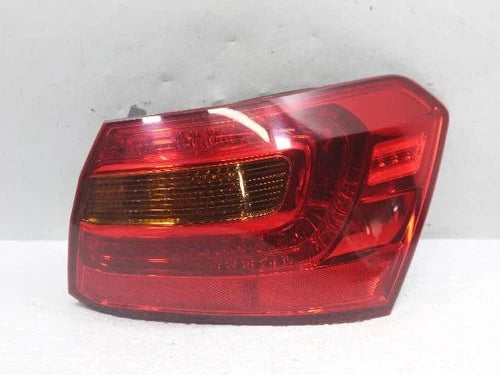 Right outer rear tail light assembly compatible with Kia Cadenza 2011, genuine OEM replacement part 924023R0