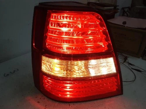 Left rear combination tail light compatible with Kia Sorento 2007, genuine OEM replacement part 92401-3E540