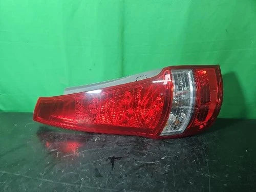Left rear tail light assembly compatible with Hyundai i30 2009, genuine OEM replacement part 92401 2L100