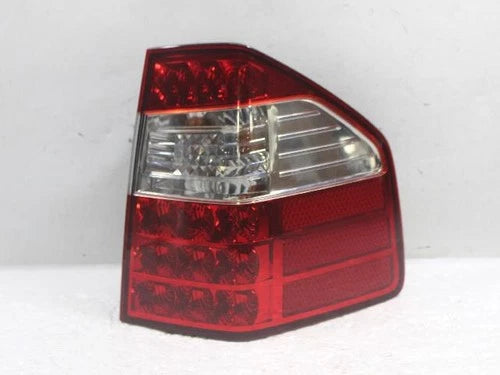 Right rear combination tail light assembly compatible with Kia Borrego 2008, genuine OEM replacement part 92402 2J100