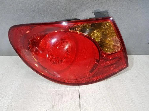 Left rear tail light assembly compatible with Hyundai Elantra 2010, genuine OEM replacement part 924012H500