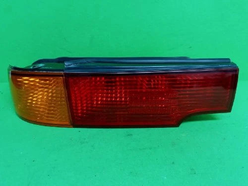 Hyundai Azera 1997 assembly left rear tail light OEM 92401 37700