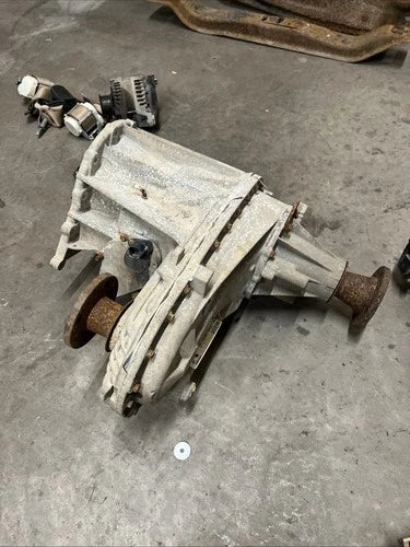 Refacción OEM Usada - 2011-2016 Ford OEM F250,350,450 AUTOMÁTICA 4X4 6.7 Diesel TransferCAJA