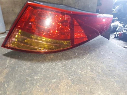 Right rear combination tail light assembly compatible with Kia K5 2012, genuine OEM replacement part 924022T000
