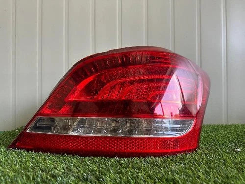 Rear tail light assembly Hyundai OEM 92401 3N010 92401 3N020