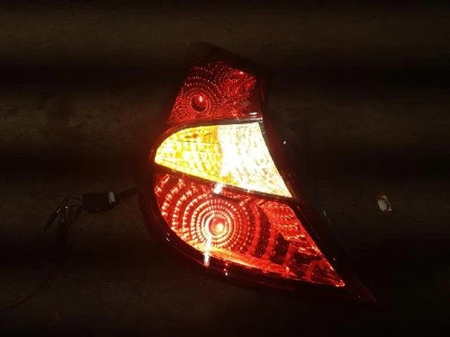 Left rear combination tail light assembly compatible with Hyundai Accent 2014, genuine OEM replacement part 92401-1R200