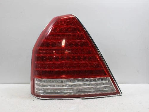 Left rear tail light assembly compatible with Hyundai Centennial 2009, LH OEM 924013B501