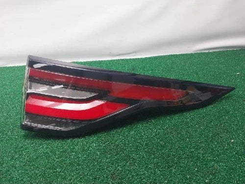 Conjunto de luz trasera / calavera derecha Land Rover 2019 OEM HY32 13404 CF