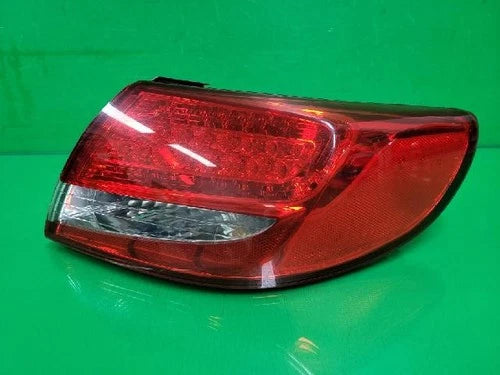 Right rear tail light (RH) compatible with Hyundai Azera 2011, genuine OEM replacement part 92402 3L500