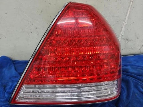 Used OEM Part - Combination Tail Light Assembly compatible with Hyundai Equus 2010, genuine OEM replacement part 92402-3B500