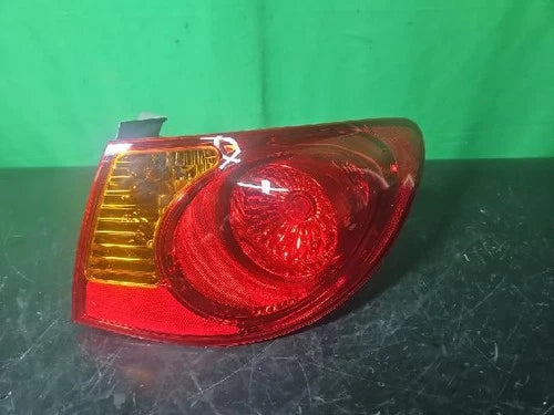 Right outer rear tail light assembly Hyundai Elantra 2007 OEM 92402 2H000