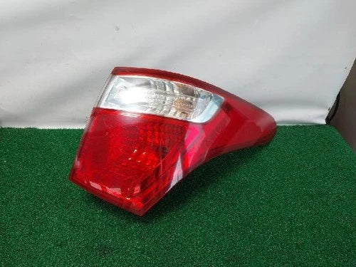 Rear combination tail light (outer) right compatible with Hyundai Veracruz 2011, OEM 924023J000