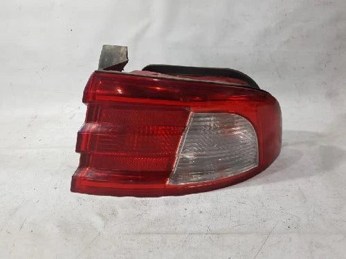 Kia Optima 2003 - Right rear combination tail light OEM 92421 3C070