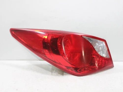 Left outer rear tail light assembly compatible with Hyundai YF 2013 (genuine OEM replacement part 924013S0)