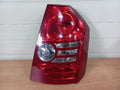 Right rear tail light assembly compatible with Chrysler 300C 2008, genuine OEM replacement part 04806370A