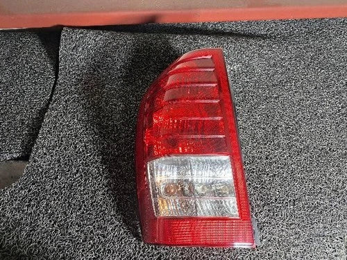 Conjunto de faro/calavera trasero izquierdo para Kia Carnival 2010, pieza original OEM 92401 4J000