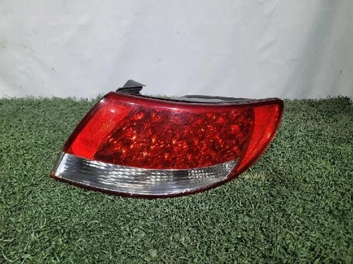 Right rear combination tail light assembly OEM 92402 3L001 compatible with Hyundai Azera 2008