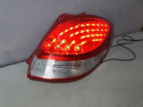 Right rear tail light compatible with Hyundai Veloster 2012, genuine OEM replacement part 92402 2V110