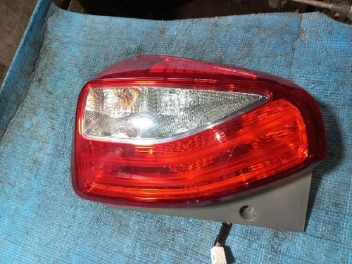 Conjunto de faro/calavera trasero derecho combinado OEM 92402 A3000 para Kia Ray 2013