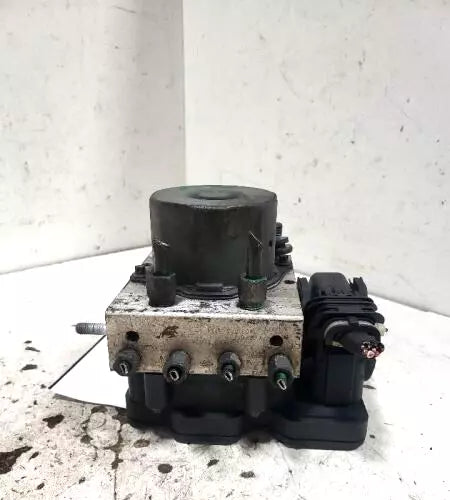 Bomba/Módulo ABS OEM usada para 2013 2014 2015 Nissan Altima - 2.5L