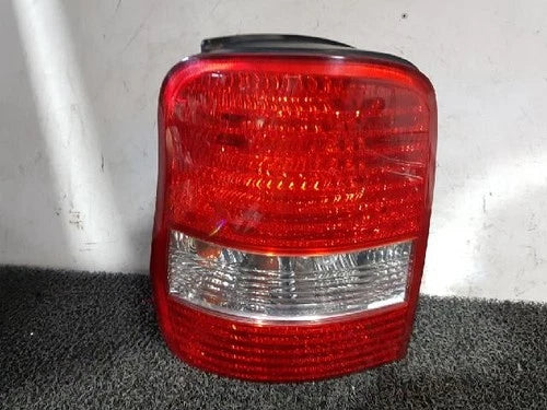 Refacción OEM Usada - Conjunto de luces traseras / calaveras para Kia Carnival 2003, pieza original OEM 1K53A 51160