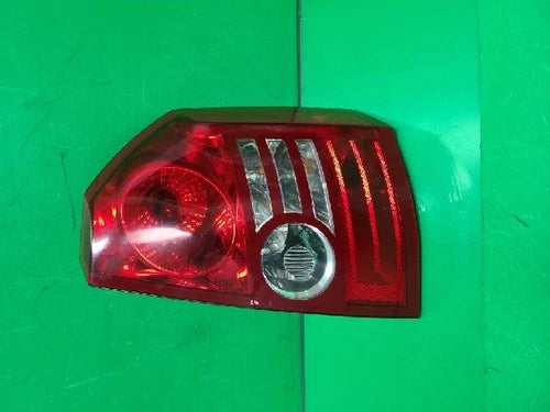 Right rear tail light assembly compatible with Chrysler 300C 2008, genuine OEM replacement part 04806370A