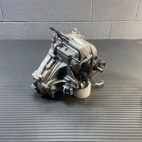 Used OEM Part - 2018-2024 BMW M8 F93 4.4L V8 Transfer Case ASSEMBLY 8747764 18k miles OEM