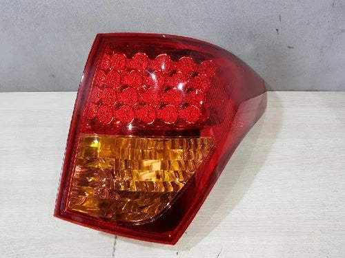 Right outer rear tail light assembly compatible with Hyundai Veracruz 2011, OEM 92402 3J100