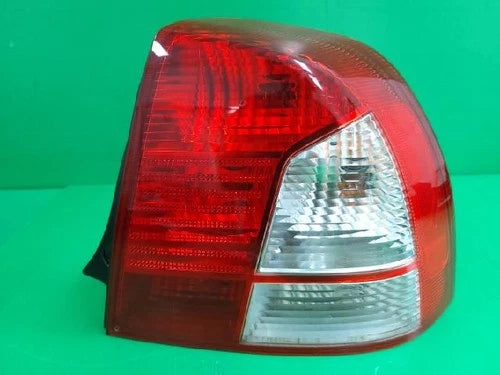 Right rear tail light assembly compatible with Kia Spectra 2001, RH OEM 0K2S1, 51150