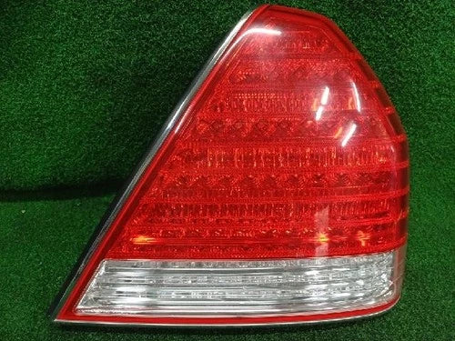 Conjunto de faro/calavera trasero derecho para Hyundai Equus 2007, pieza original OEM 92402 3B501